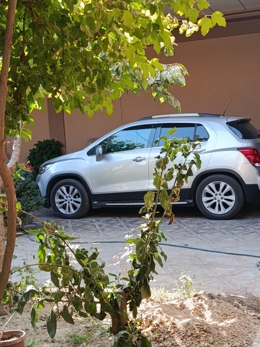 Tracker 1 arendaga beriladi