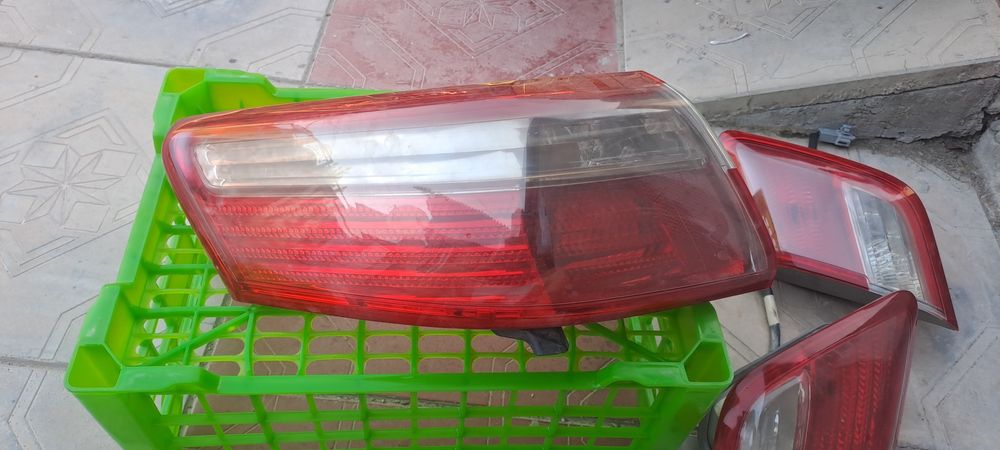 Задние Фары Камри 40