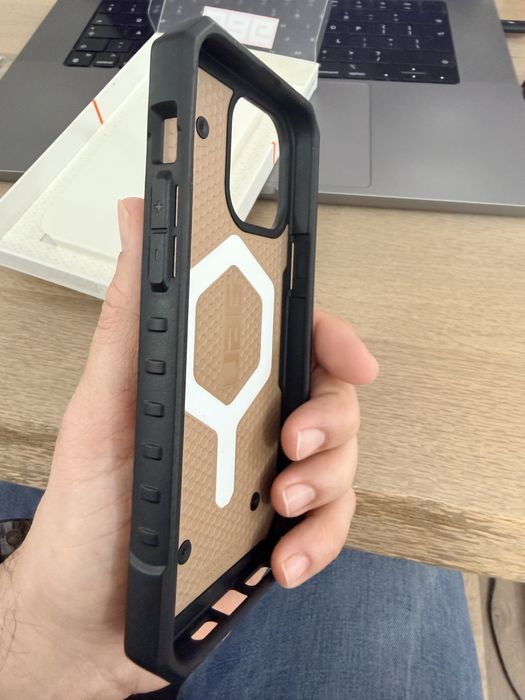 Husa UAG Pathfinder Iphone 15 PRO MAX