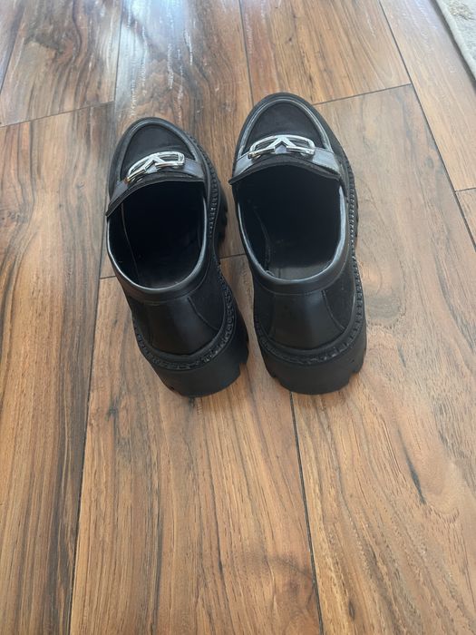 Pantofi negri de dama eleganti