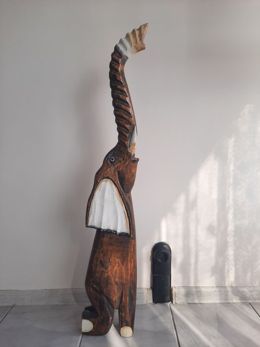 Декоративен дървен слон.