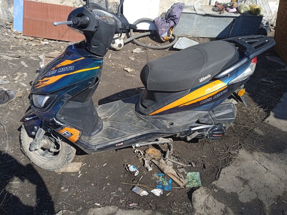 Продам скутер срочно