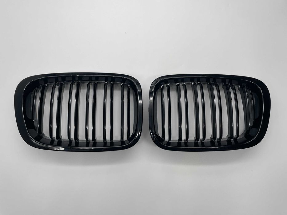 Grila dubla neagra compatibila BMW E46 Seria 3