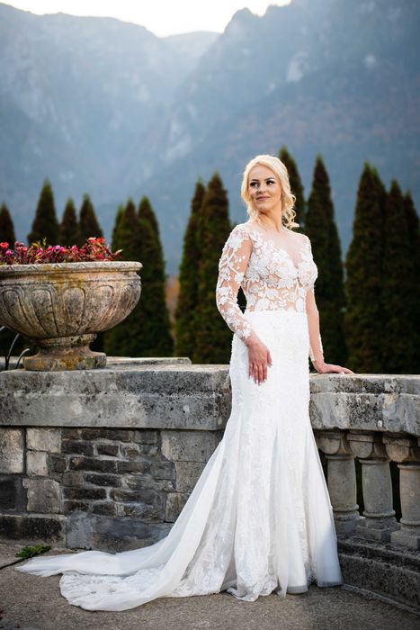 Vand rochie mireasa tip sirena