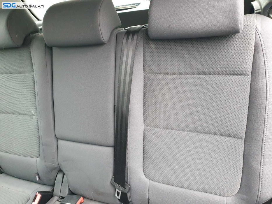 Bancheta Spate Sezut cu Spatar Textil Fara Incalzire Volkswagen Golf 5 Plus 2004 - 2008 [C1193]