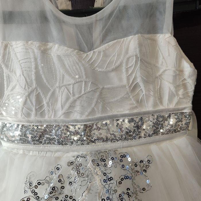 Продам платье на девочку