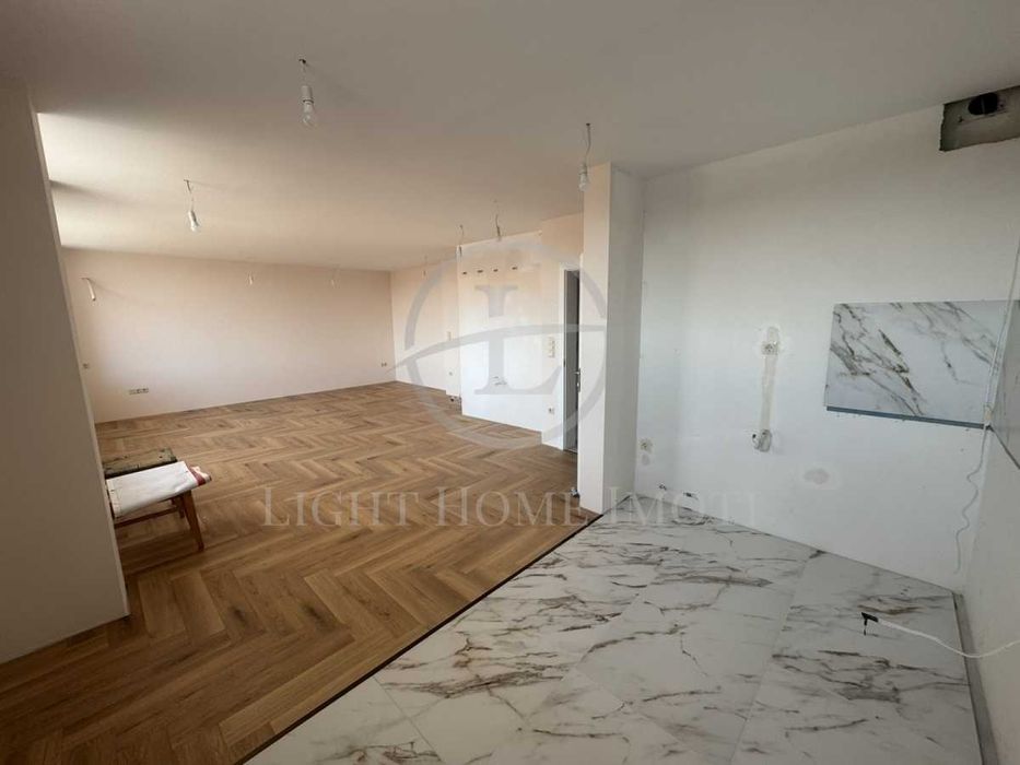 Продава се Тристаен апартамент в Пловдив, Център - 160 кв.м за 1675 €/кв.м - Снимка #5