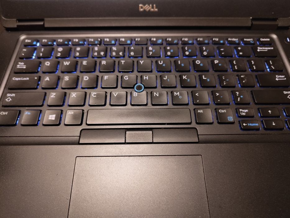 Laptop Dell Latitude 5490 – Intel Core i7, SSD 256 GB, 8 GB RAM, Windows 11 licenta oem