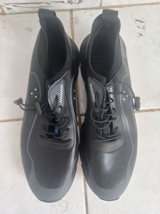 Недорого срочно продам мужскую обувь