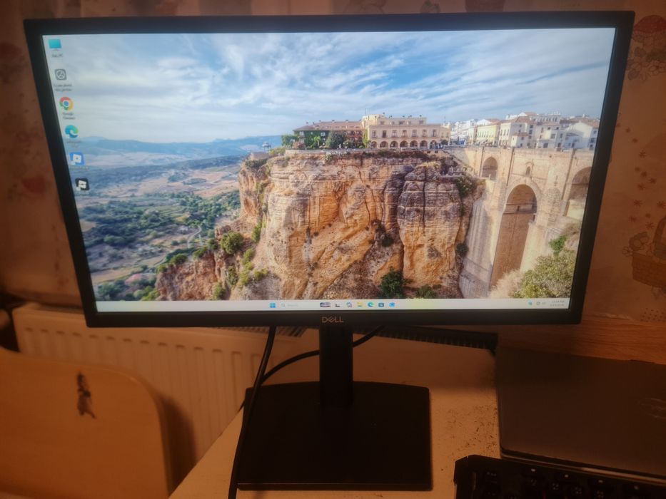 Monitor LED Dell E2222HS Full HD 1920x1080 impecabil