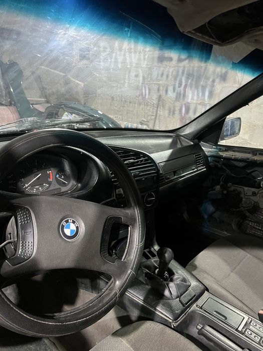 Продам бмв е 36 в хорошем состоянии