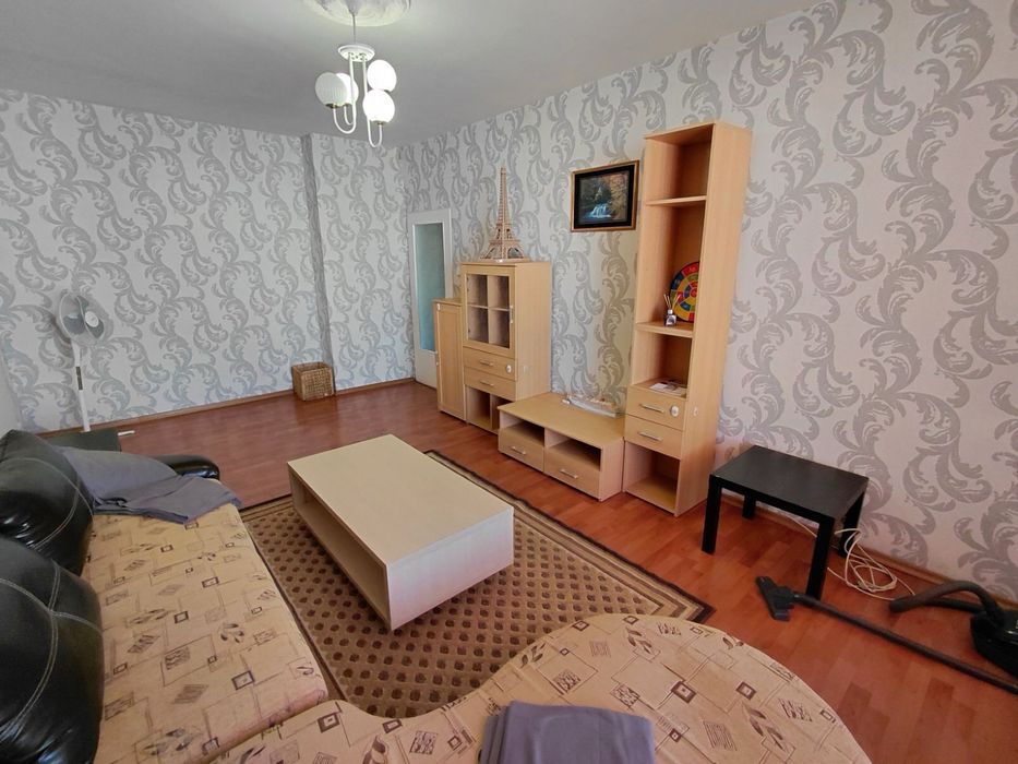 Дава се под наем Тристаен апартамент в София, Младост 4 - 100 кв.м за 663 € - Снимка #1