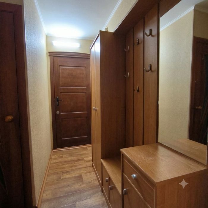 Продам 2 ком квартиру в центре