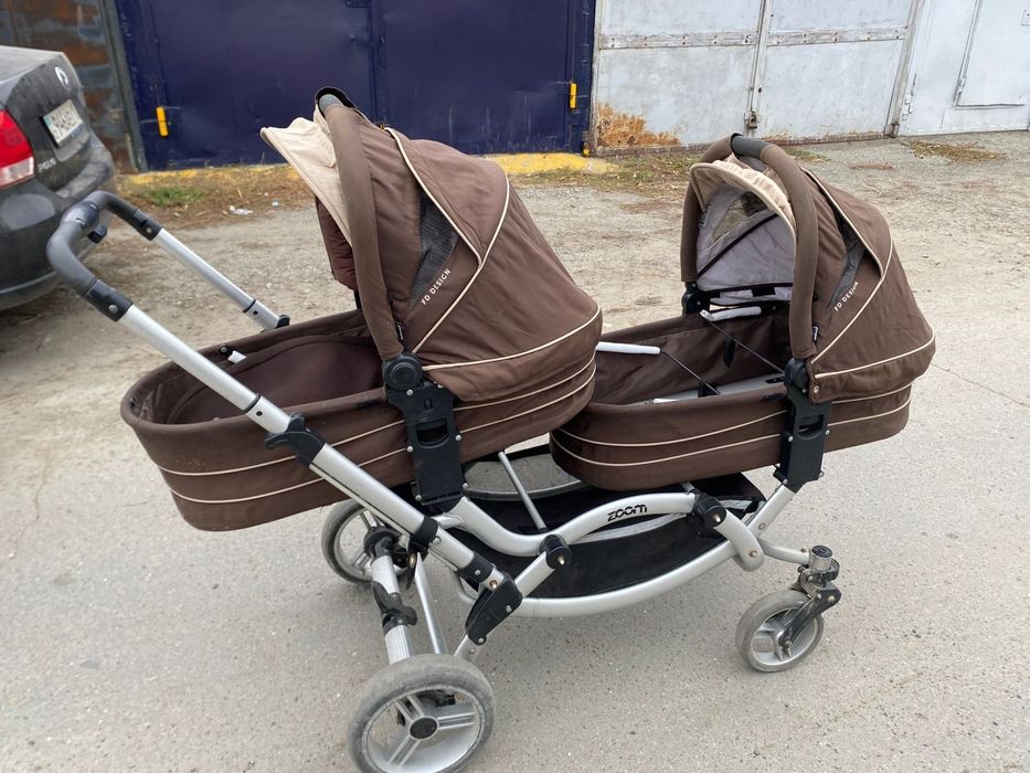 Коляска детская двойная