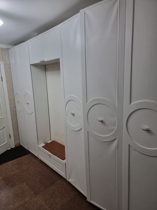 Шкаф для прихожей