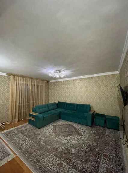Квартира на Ракат-Корзинка 3/4/4 общ пл 70м/77 серия