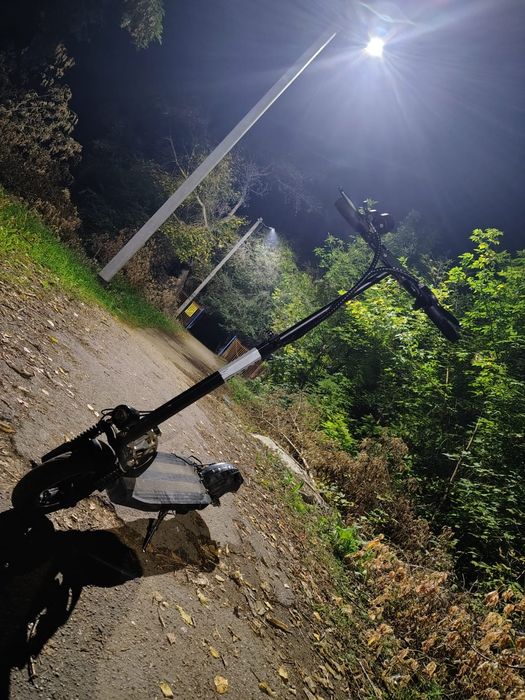 Продаю электро самокат