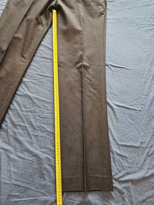 Costum gri Zara Man marimea M stare impecabila