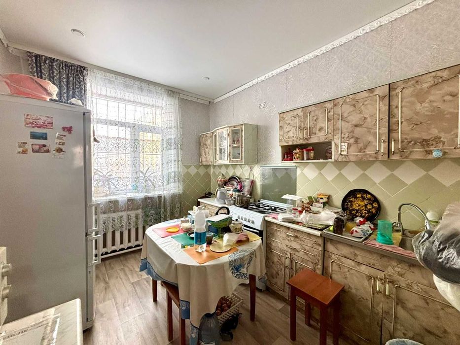 Продам 3х ком. город ул.Абая.>