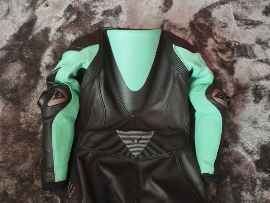 Дамски кожен мото екип Dainese 40 (XS-S)