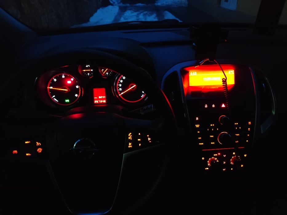 Opel Astra J Sports Tourer 2013 1.7 cdti euro5