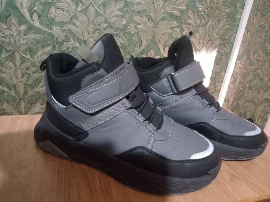 Продам кроссовки!