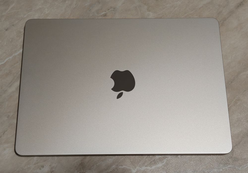 MacBook Air 13 M5 24/1TB 21 цикл
