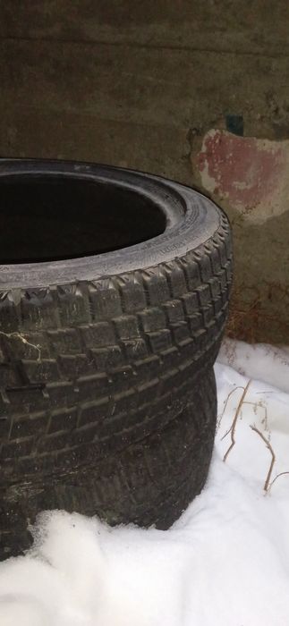 Продам шины зимние