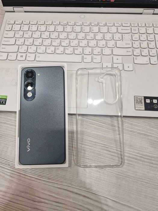 Смартфон Vivo Y04
