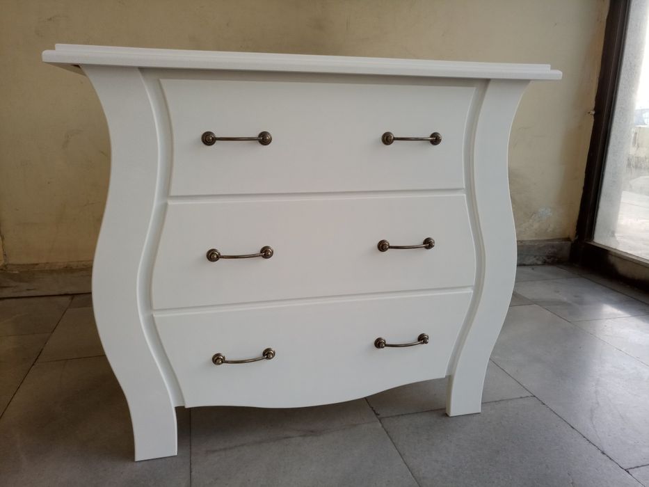 Декоративни маси тип скрин