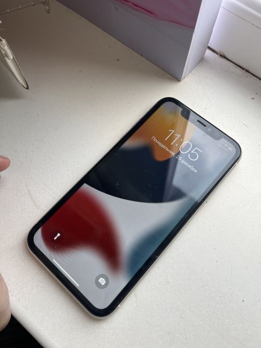 iPhone 11 64gb 1 адам колданган