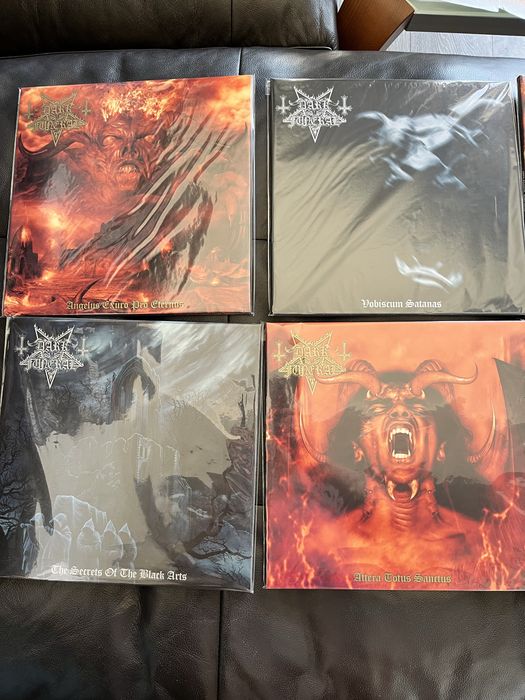 Vand colectie completa albume  viniluri Dark Funeral noi