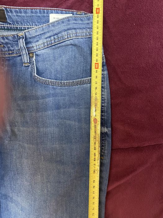 Продавам “Versace” оригинални дънки