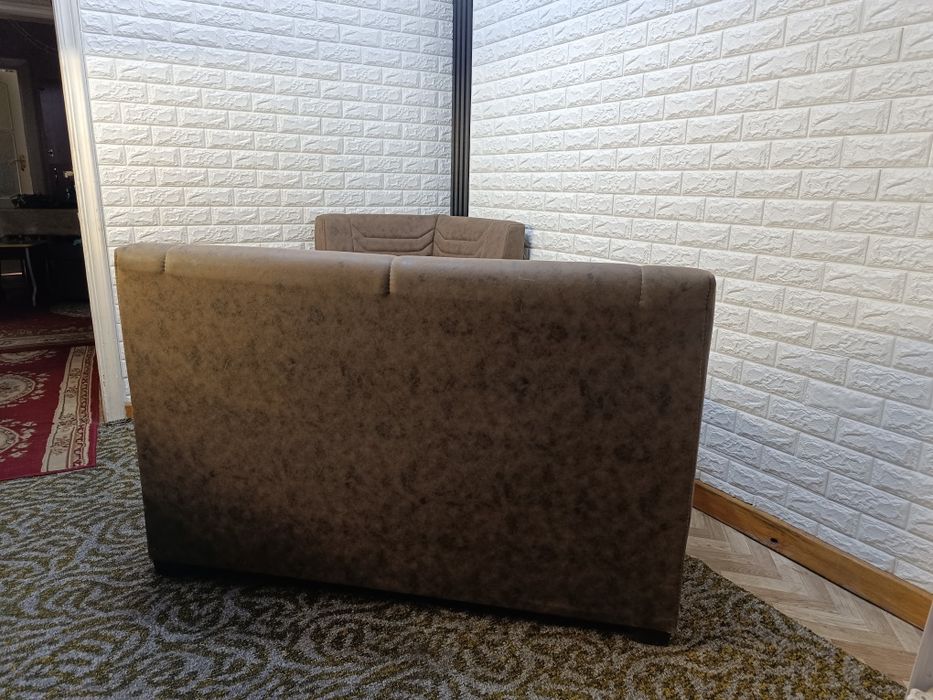 Мебельный уголок для кухни и гостиной.