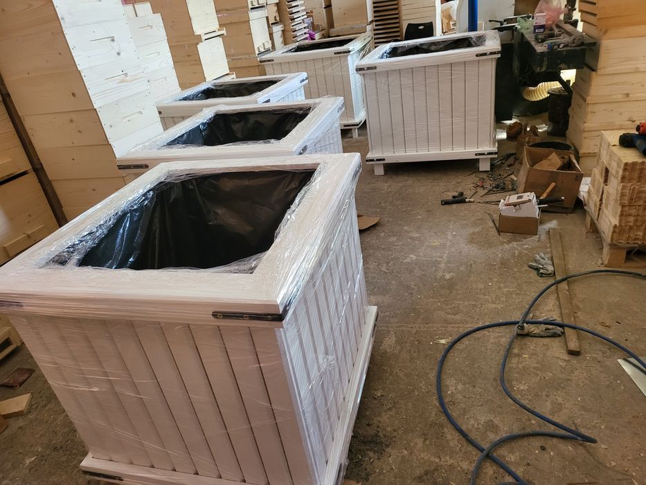 Stupi verticali .orizontali. Lambriu. Jardiniere. Rame tei