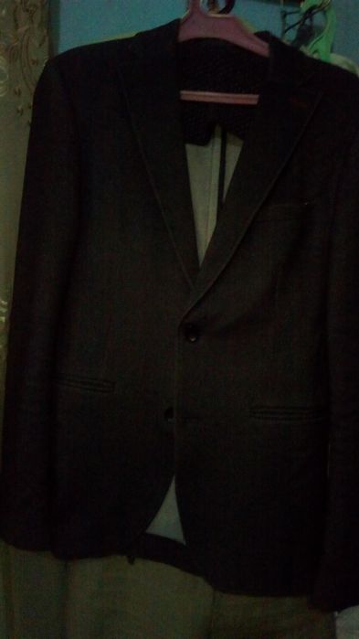 Пиджак на подростка лет 15/16