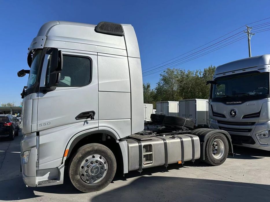 Shacman X6000 4×2 = 550 ot kuchiga ega tyagach Sotuvda tez kunda