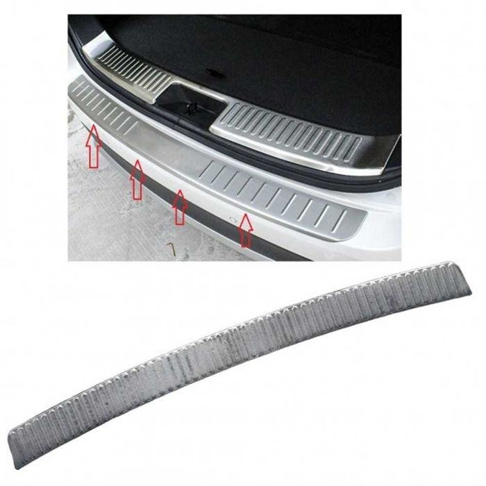 Универсална лайсна за задна броня - Хром