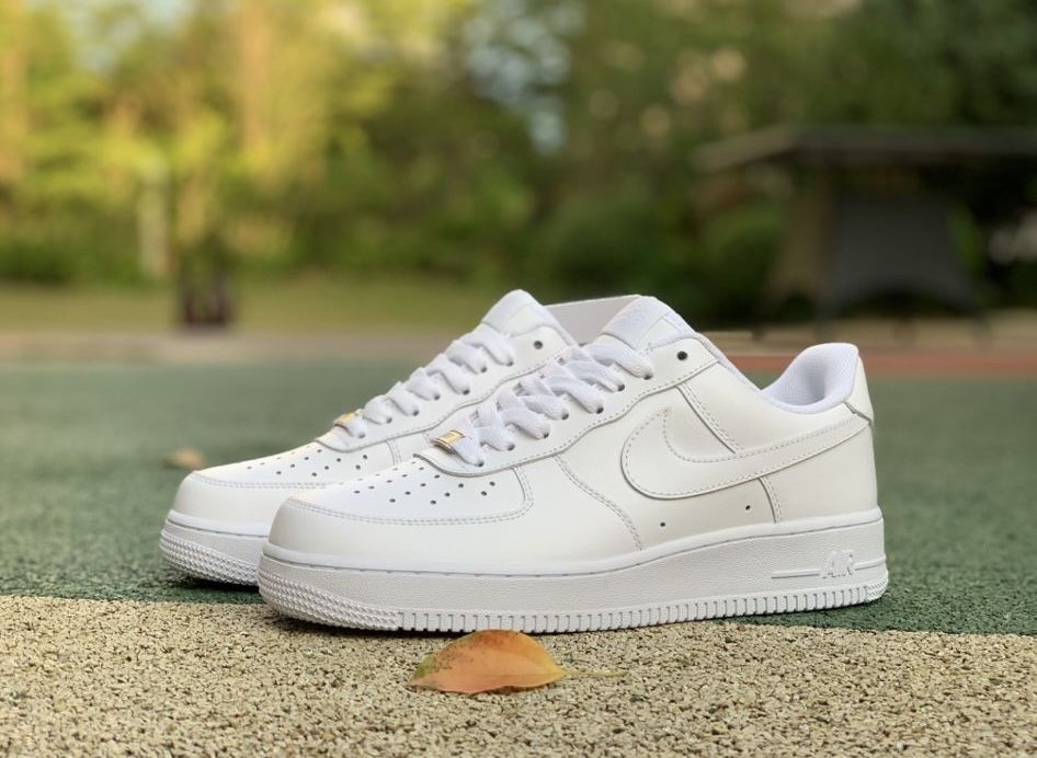 *VIP* Adidasi Nike Air Force 1 Low White