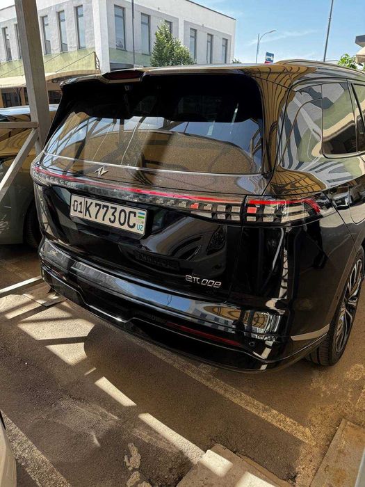 2025 Electr Dongfeng 008 restyling