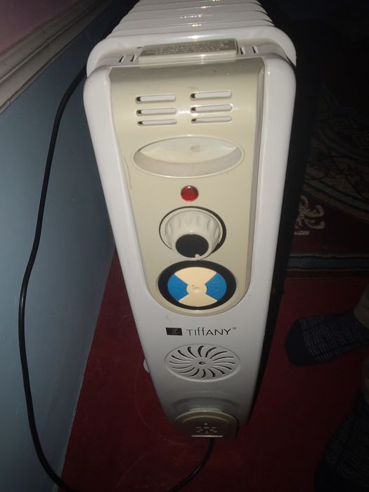 Abagrevatel sotiladi. Xolati IDEAL!!!   TIFFANY