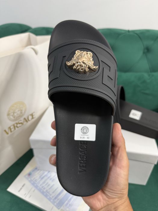Papuci slapi Versace Premium colectie noua vara 2026
