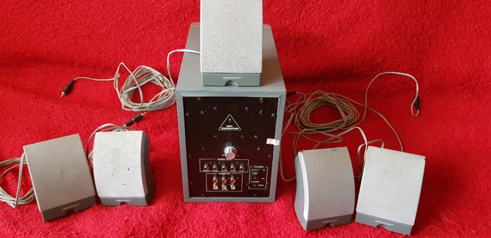 Boxe sateliti Medion