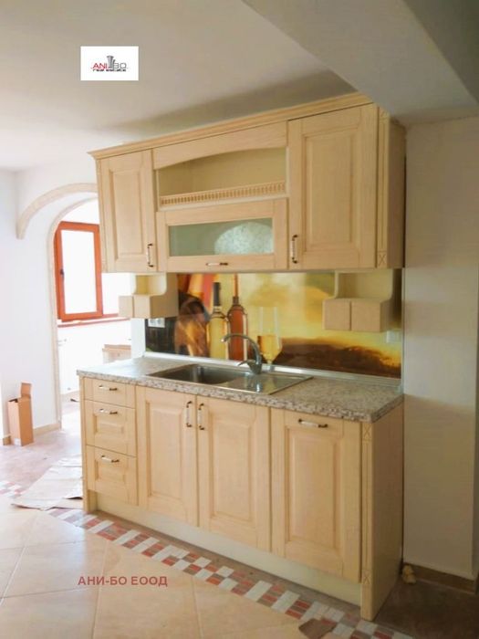 Къща в Варна, област-гр.Долни чифлик площ 370 цена 234500