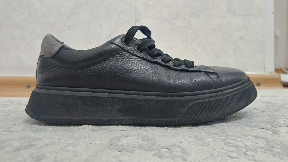 Ботинки кожанные  женские