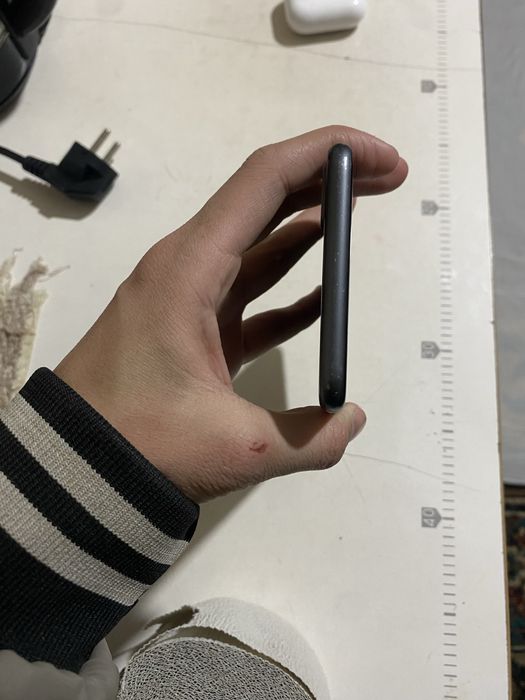 Iphone 8 plus sotiladi