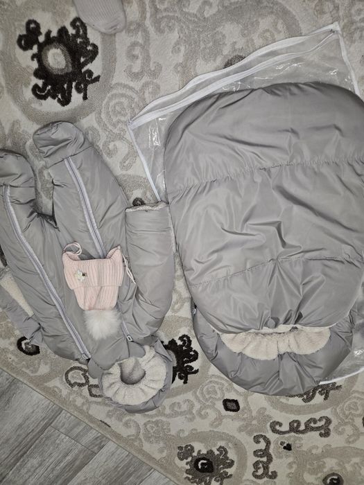 Продам комбинезон новая