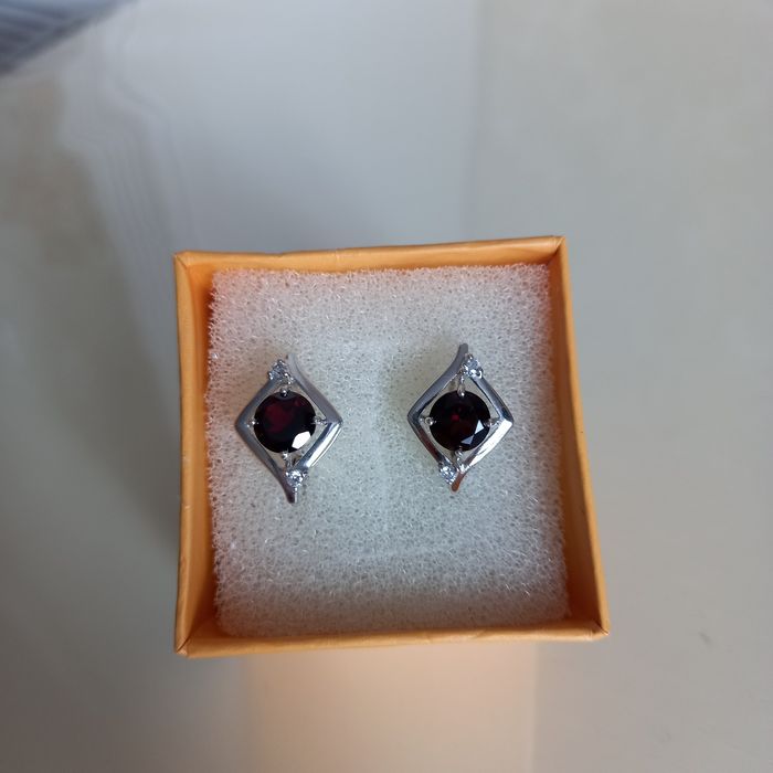 Серьги  серебряные.