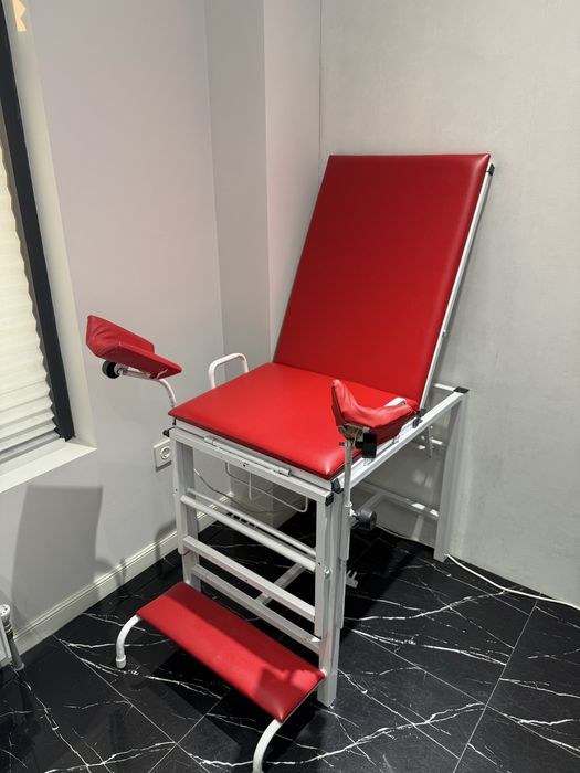 Продаётся гинекологический кресло