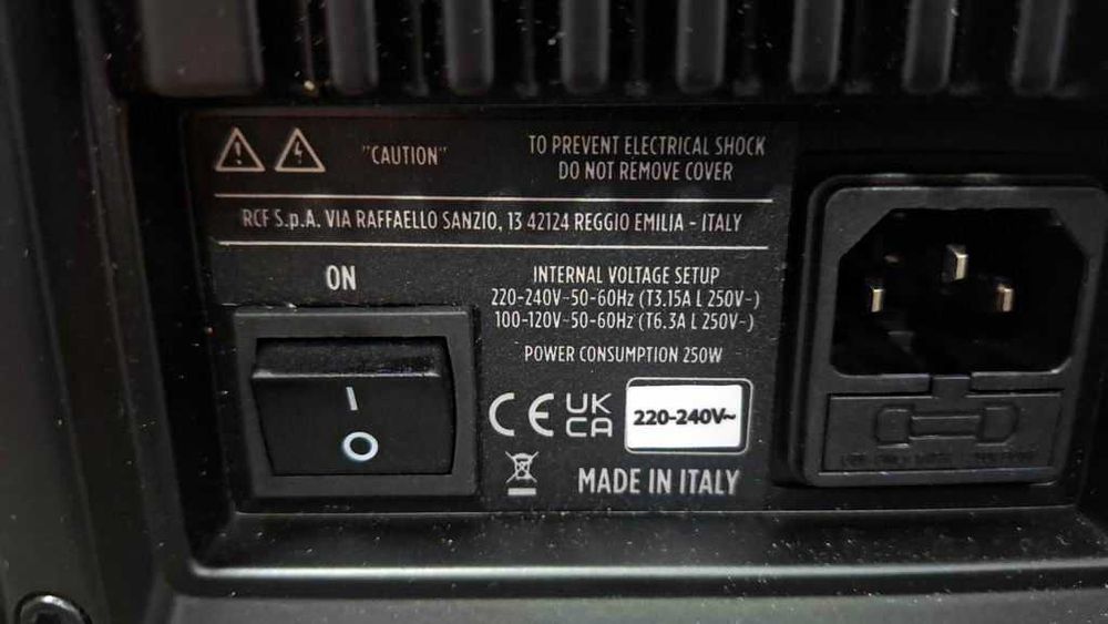 Boxa activa RCF 708 mk5, mixer , microfoane NOI